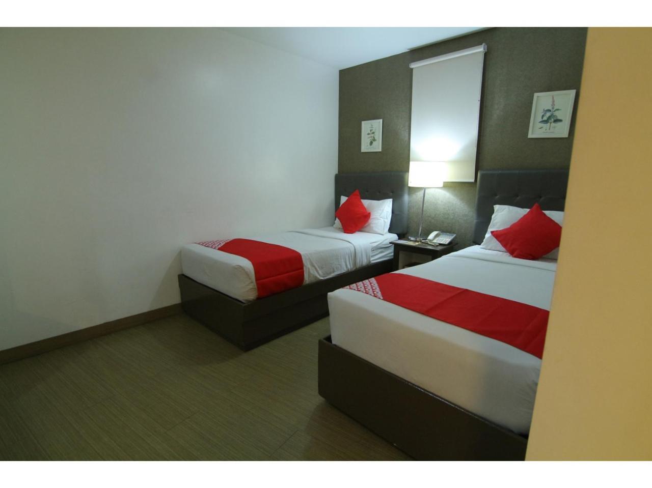 Oyo 24H City Hotel Near Makati Medical Center Makati City Exterior photo