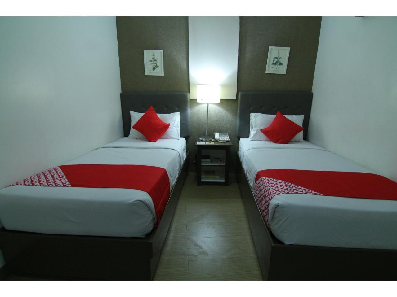 Oyo 24H City Hotel Near Makati Medical Center Makati City Exterior photo