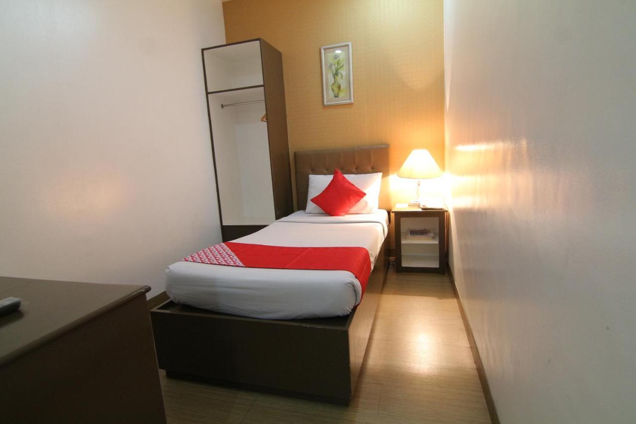 Oyo 24H City Hotel Near Makati Medical Center Makati City Exterior photo